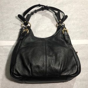 Danier Pebbled Leather Shoulder Bag.